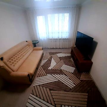 Небесної Сотні просп. (Маршала Жукова), 23