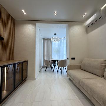 Мартинова просп., (вул. Молодіжна, 10)