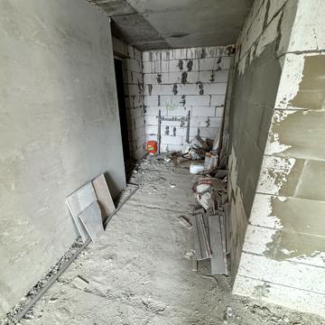 Коновальця вул., (Будинок)