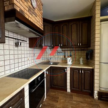 Василя Порика просп., 7-Б