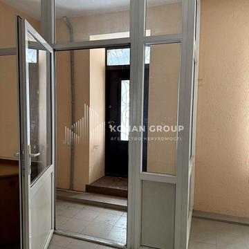 Зарічанська вул., 24