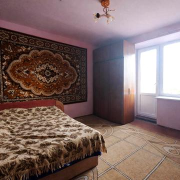 Слобідська вул., 12