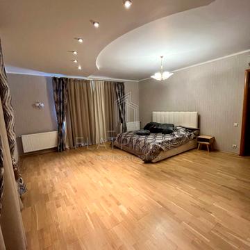 Паторжинського вул., 14