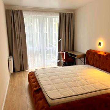 Угорська вул., 12