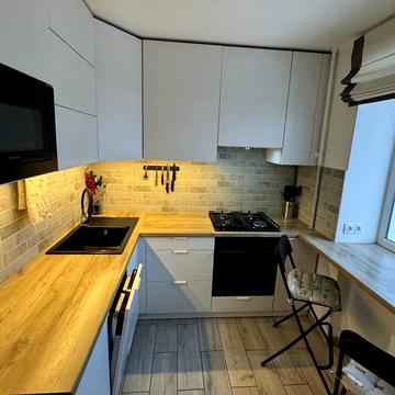 Професора Павловського вул. (Боткіна), 3