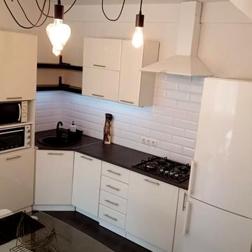 Висока вул.