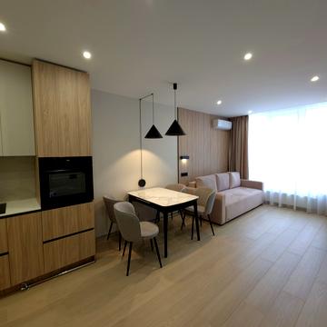 Генерала Грекова вул., 4