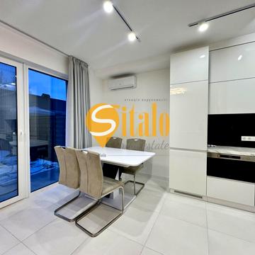 Центральна вул.