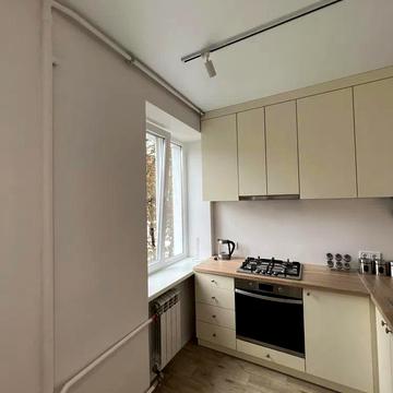 Тараса Шевченка вул., 92