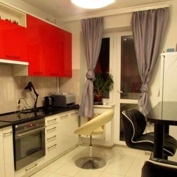 Василя Щурата вул., 14