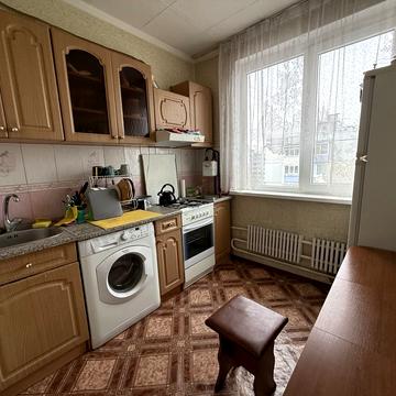 Нескорених вул., 28