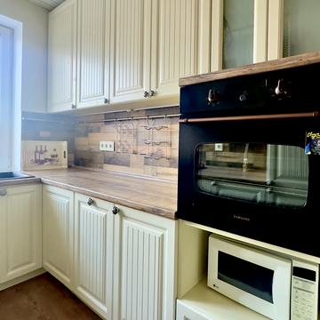 Університетська вул., 9-А