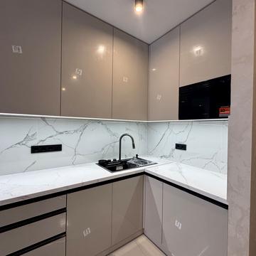 Університетська вул., 3/15