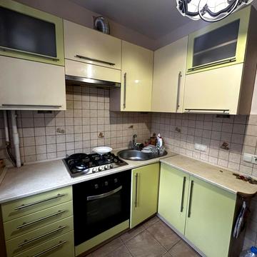 Симона Петлюри вул. (), 37