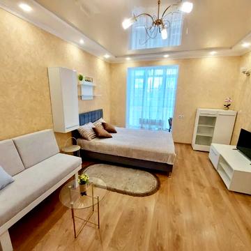 Володимира Антоновича вул. (Свердлова), (Будинок 2)