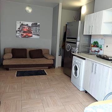 Жоліо Кюрі вул., 64