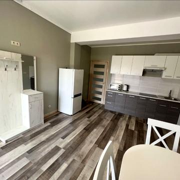 Міклоша Берчені вул., 129