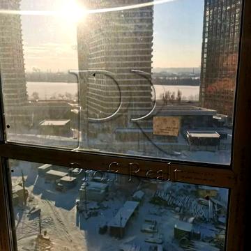 Причальна вул., 8