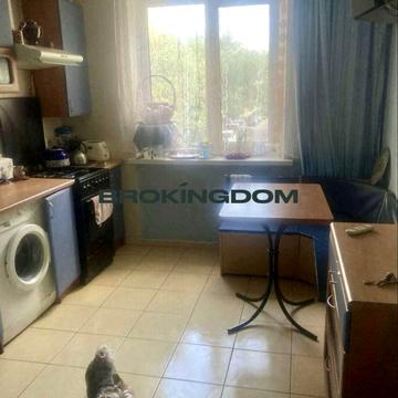 Озерна вул., 4