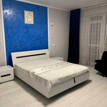 Тараса Шевченка вул., 1