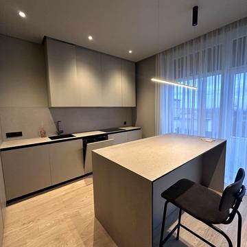 Мальовнича вул., 7