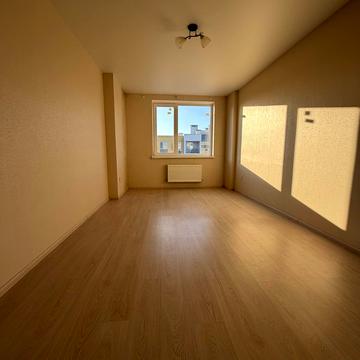 Європейська вул., 17