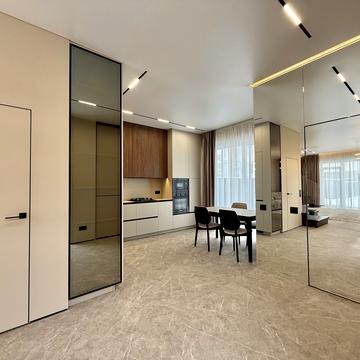 Центральна вул.