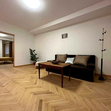 Новогоспітальна вул. (Щорса пров.), 5