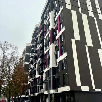 Карпатська вул., 10-Б