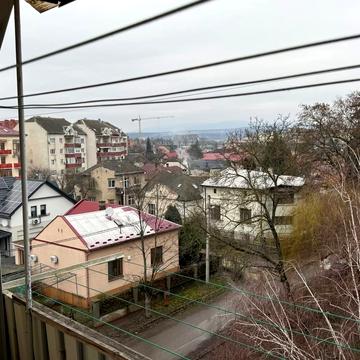 Острівна вул., 20