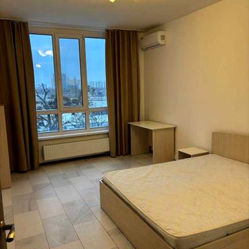 Каховська вул., 62-А