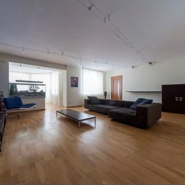 Володимира Івасюка просп. (Героїв Сталінграду), 24