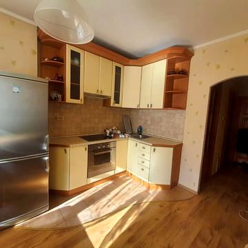 Рахманінова вул., 30/13