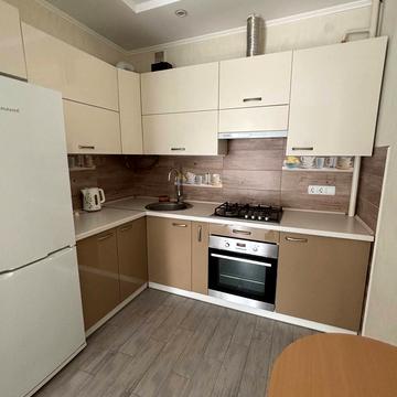 Пасічна вул., 169г