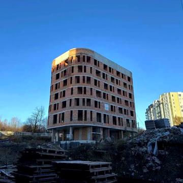 Івана Миколайчука вул., (Будинок 3)