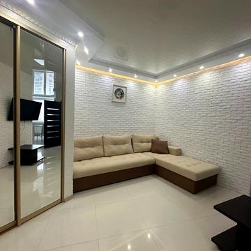 Олени Пчілки вул., 8