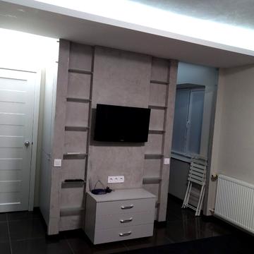 Василя Іваниса вул. (Миколи Матеюка), 9