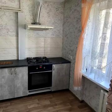 Олександра Поля просп. (Кірова), 82