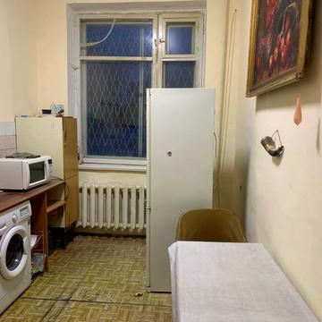 Гарнізонна вул., 8