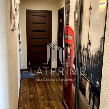 Володимира Івасюка просп. (Героїв Сталінграду), 9