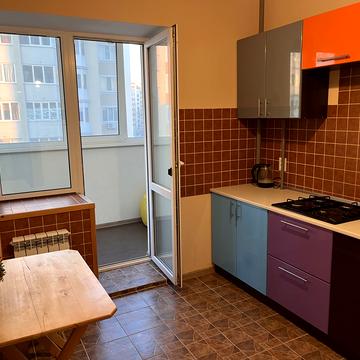 Богдана Хмельницького вул., 7