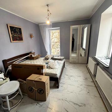 Магістратська вул. (Першотравнева), 72