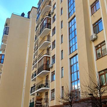 Західна вул., 14