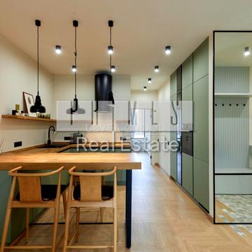 Березнева вул., 12