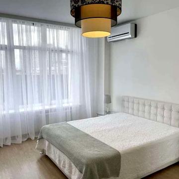 Дніпровська набережна вул., 26-Г