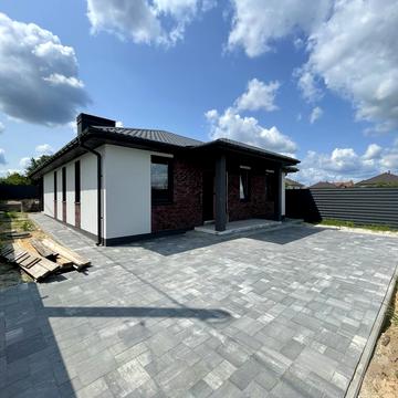 Вишнева вул., 35