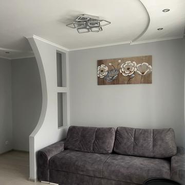 Богдана Хмельницького  вул., 220