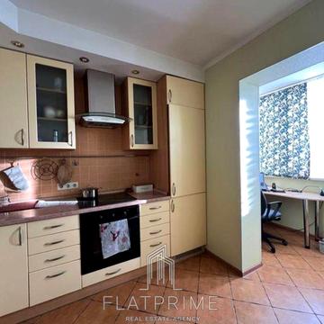 Федора Ернста вул., 6