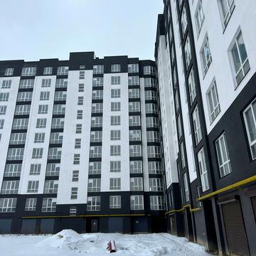 Чорновола вул., (Будинок 1)