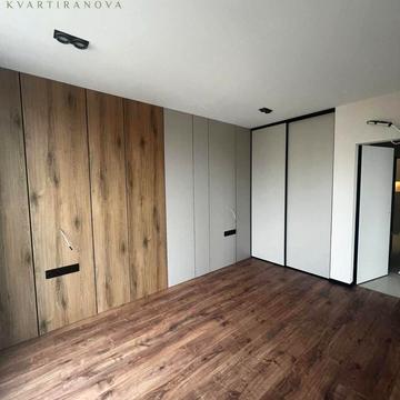 Залізнична вул., 7